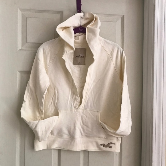 Hollister Tops - Hollister Sweatshirt